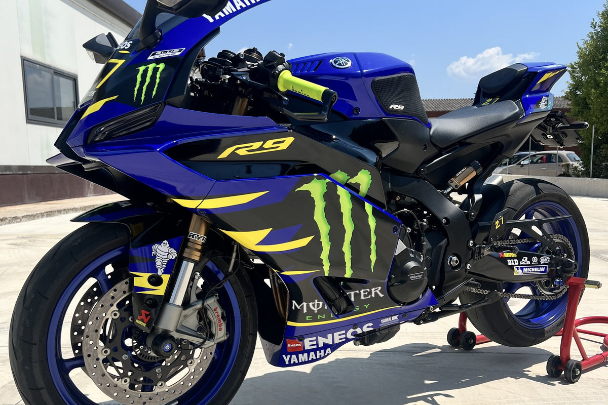 Grafica personalizzata Yamaha R9 - Licks Customs